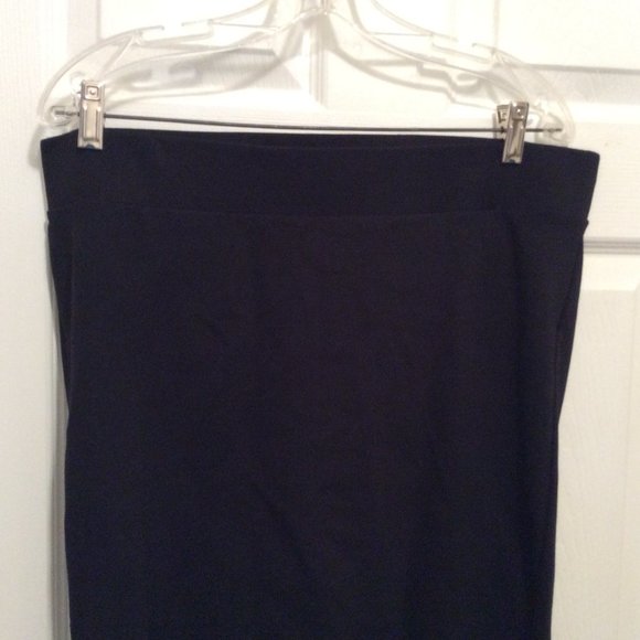 Torrid Skirt 2 Black Elastic Waist Pencil Stretch Laser Cut - Picture 2 of 8